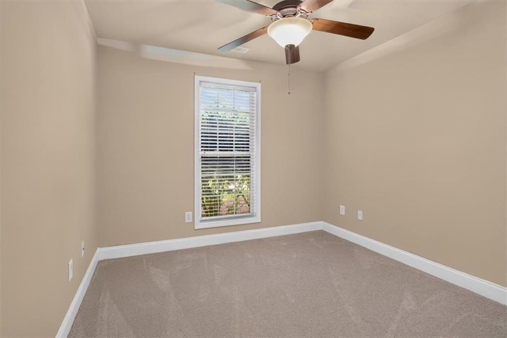 7807489 Property Photo 26