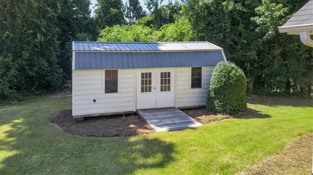7807489 Property Photo 33