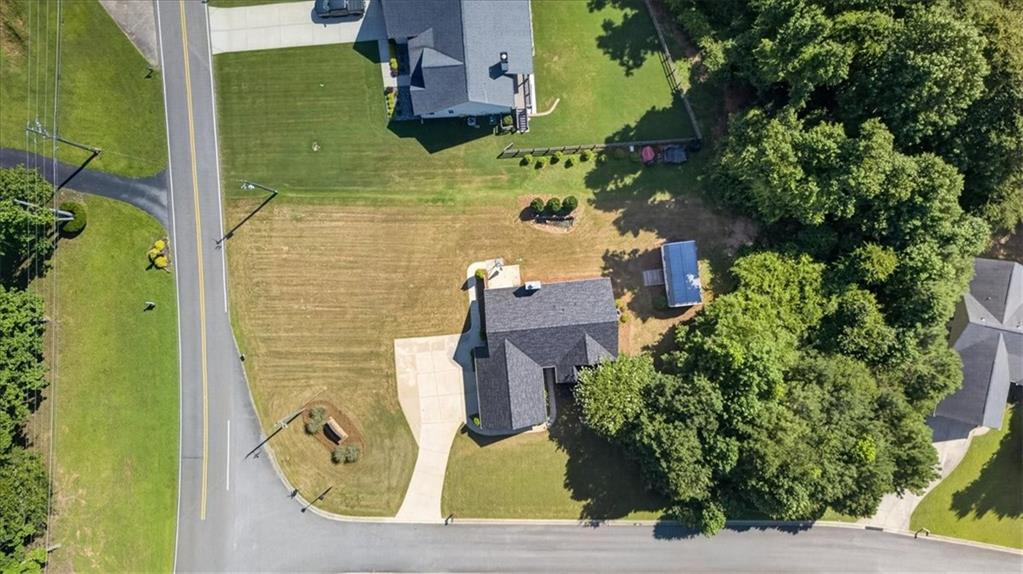 7807489 Property Photo 34