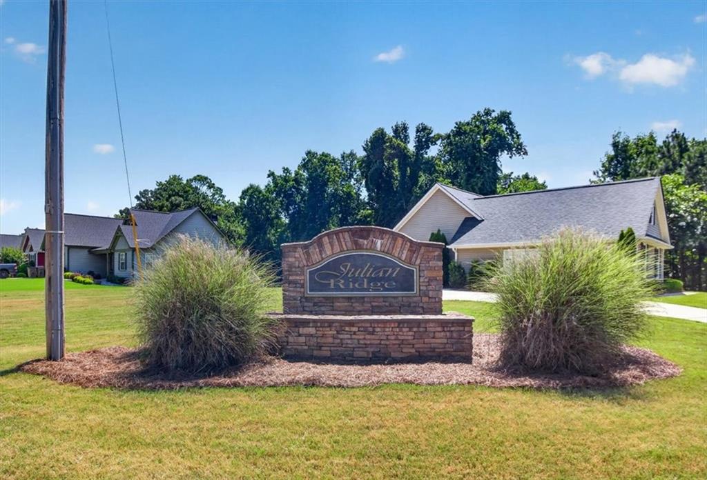 7807489 Property Photo 37