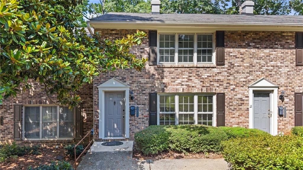2387 Northlake Court Ne Property Photo 1