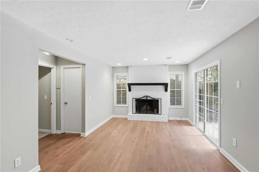 4173 Oak Ferry Drive Ne Property Photo 10