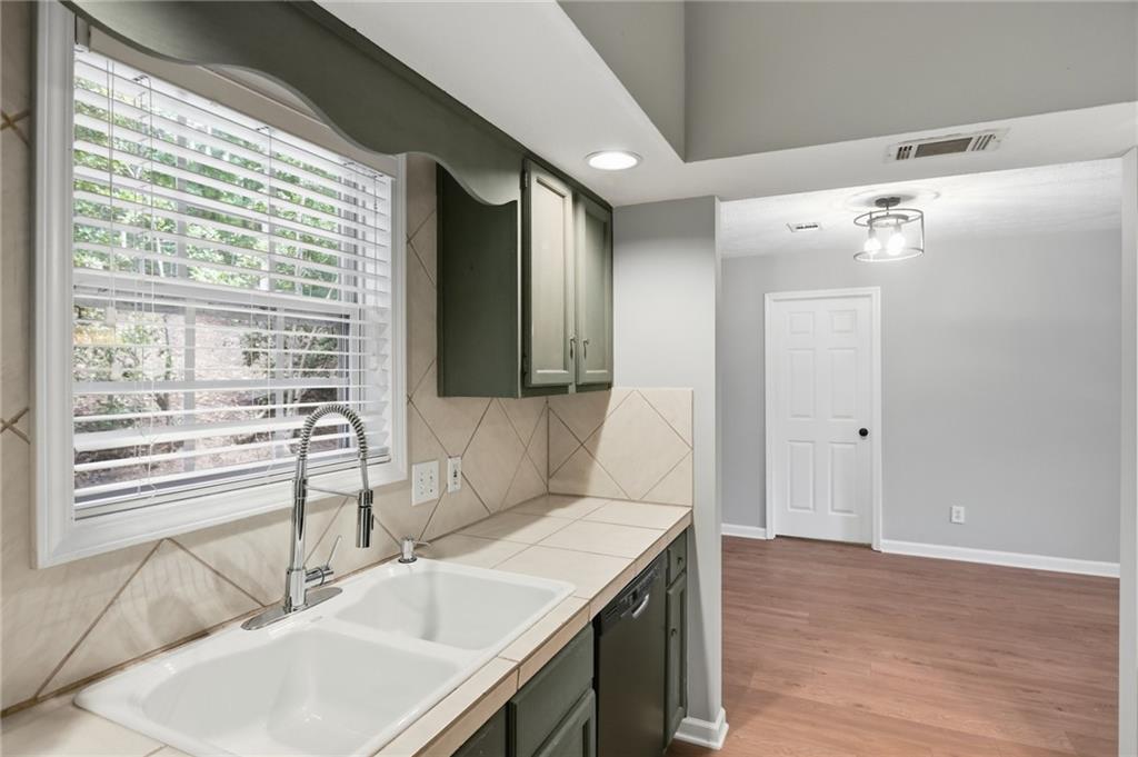 4173 Oak Ferry Drive Ne Property Photo 17