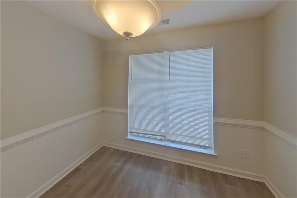 7807571 Property Photo 4