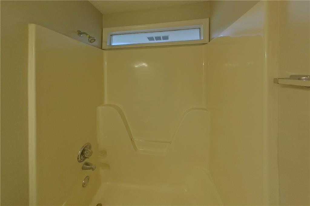 7807571 Property Photo 16