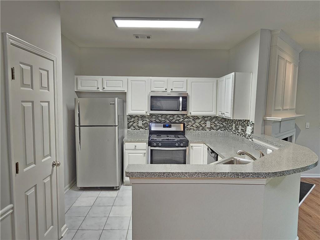 1999 Hailston Drive Property Photo 5