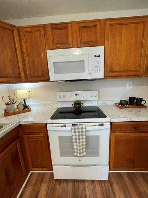 852 Pine Shadow Lane Property Photo 12