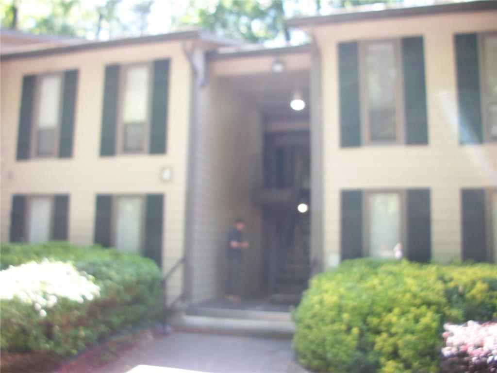 9400 Roberts #4g Drive Property Photo 1