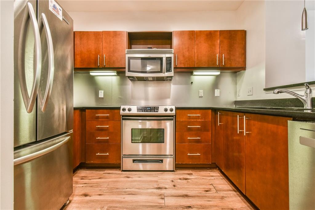 390 17th Street Unit 2067 Property Photo 8