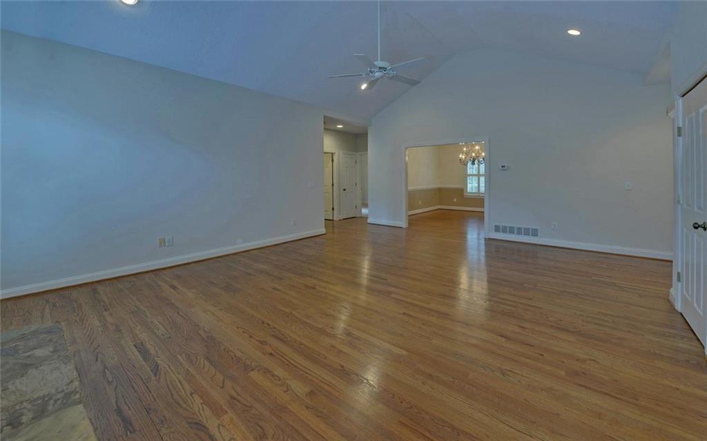 4151 Summit Chse Property Photo 6