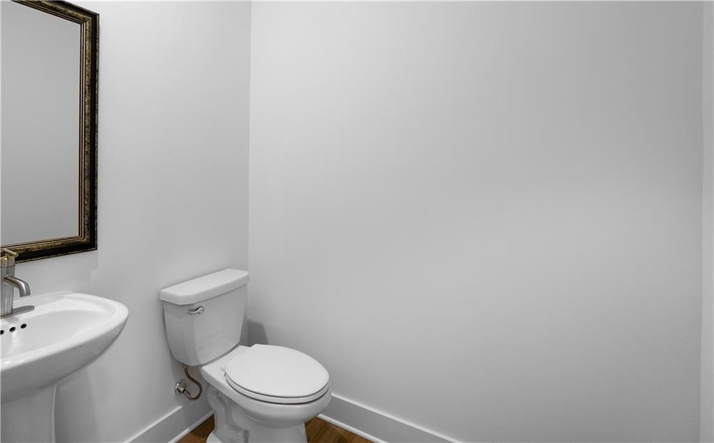 1121 Gage Lane Property Photo 13