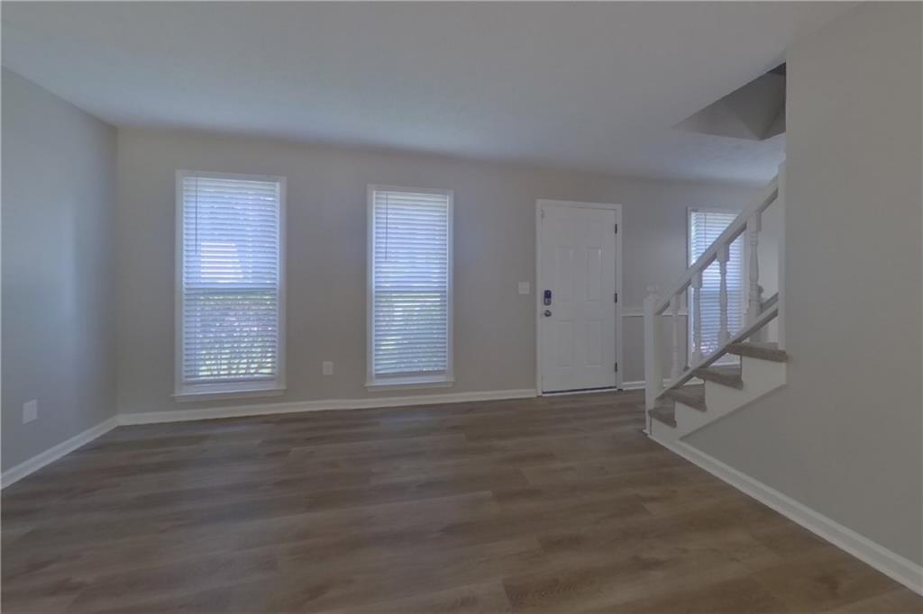 7807696 Property Photo 3