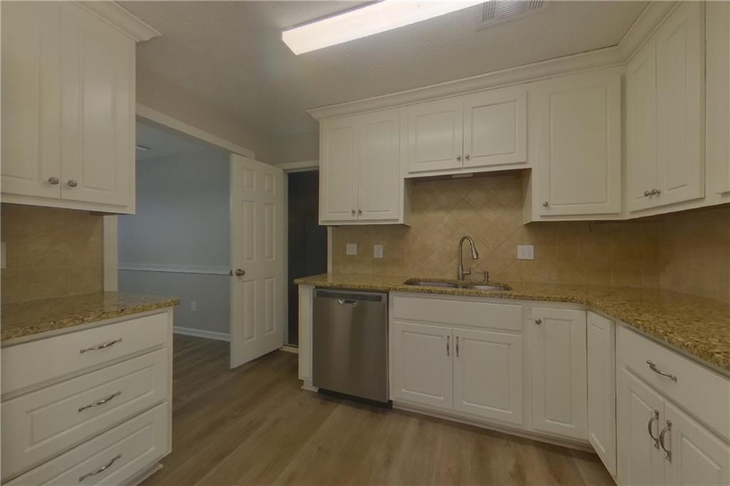 7807696 Property Photo 6
