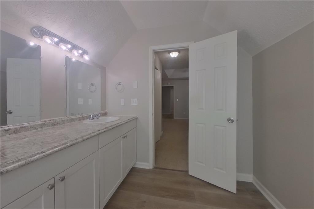 7807696 Property Photo 9