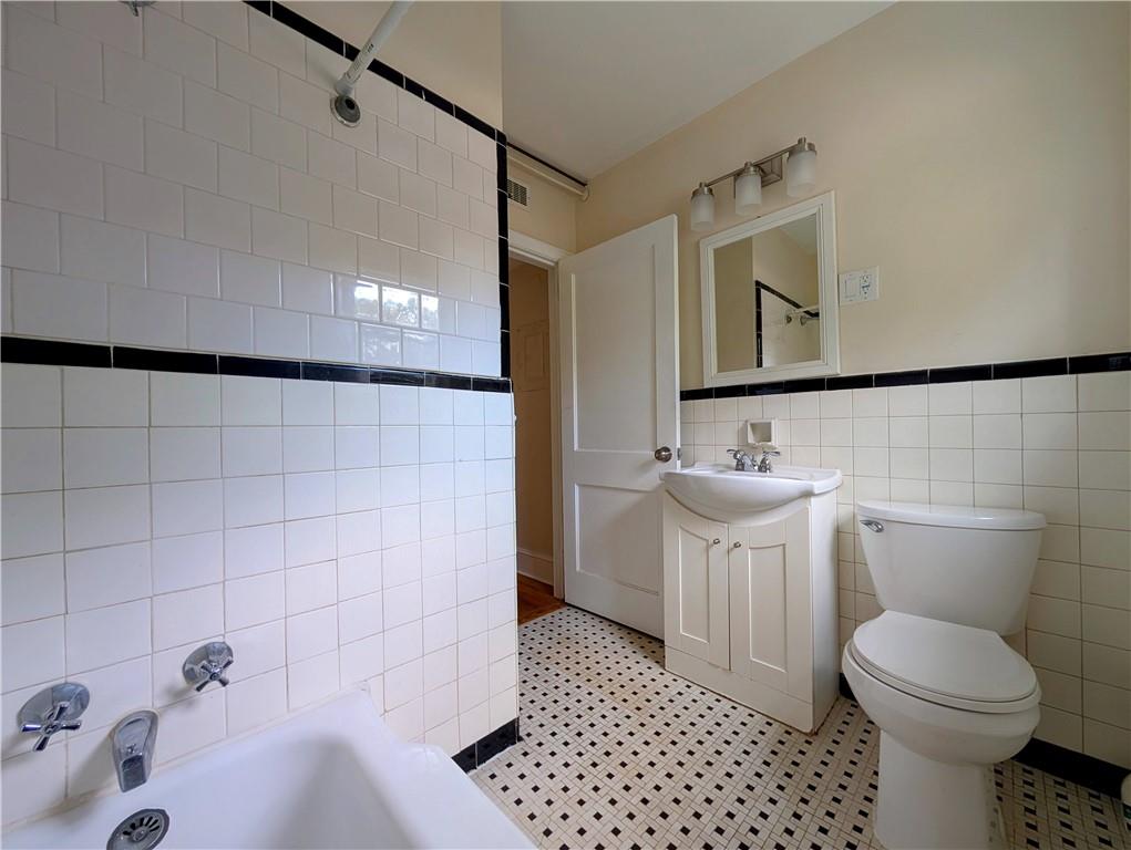 1761 John Calvin Avenue Unit 4 Property Photo 14