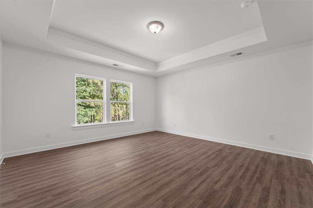 546 Lillian Way Property Photo 16