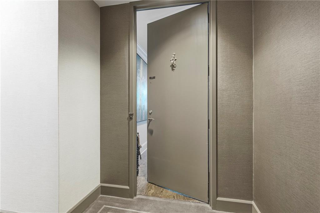 2575 Peachtree Road Ne Unit 2e Property Photo 2