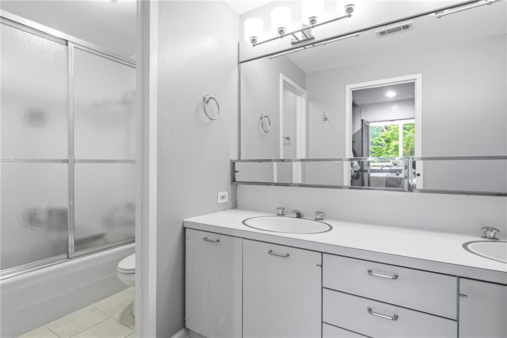 2575 Peachtree Road Ne Unit 2e Property Photo 23
