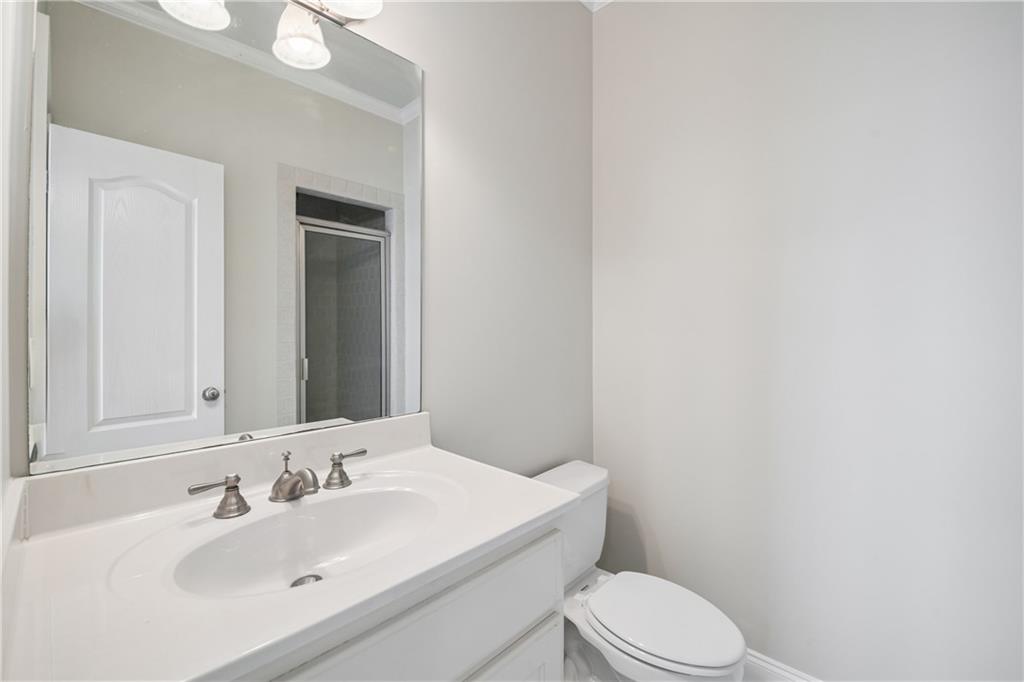 1040 E Magnolia Loop Property Photo 7