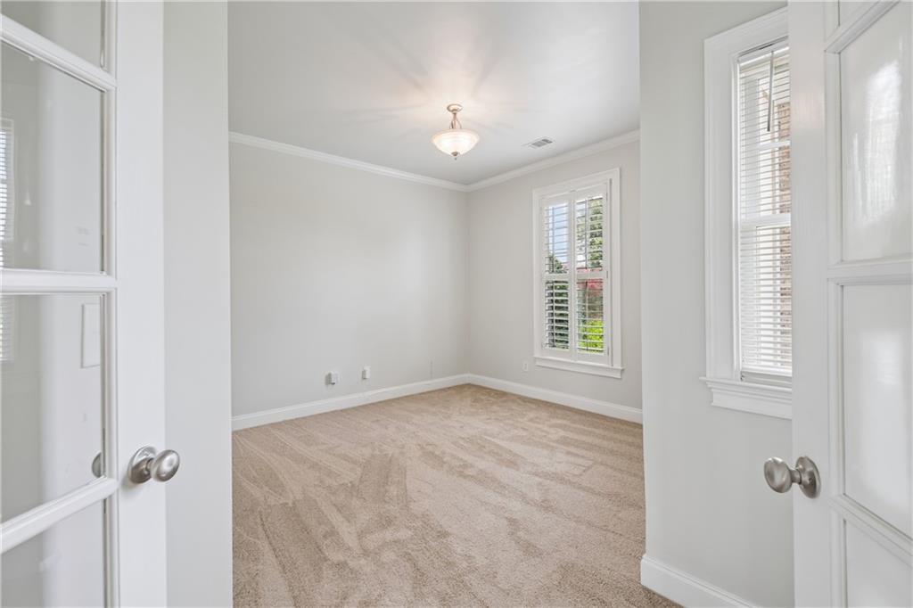 1040 E Magnolia Loop Property Photo 13