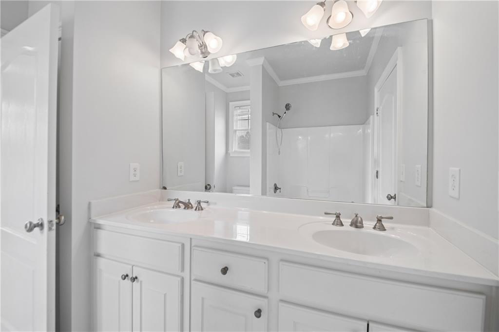1040 E Magnolia Loop Property Photo 14