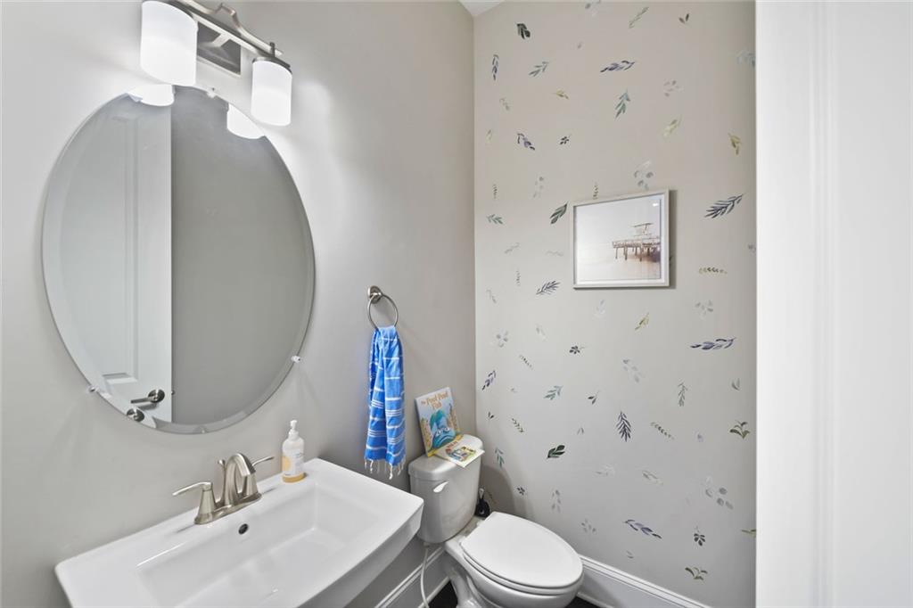712 Alden Drive Property Photo 13