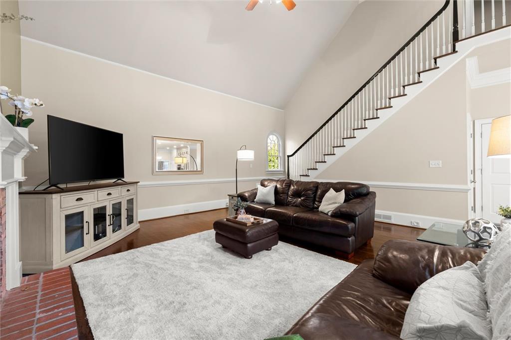8925 Pinehurst Cove Property Photo 17