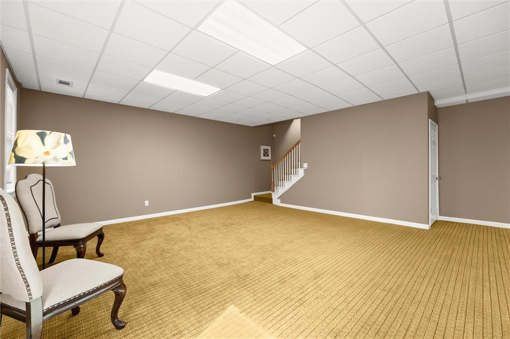 8925 Pinehurst Cove Property Photo 32