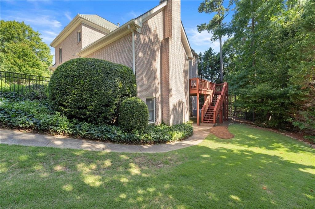 8925 Pinehurst Cove Property Photo 36