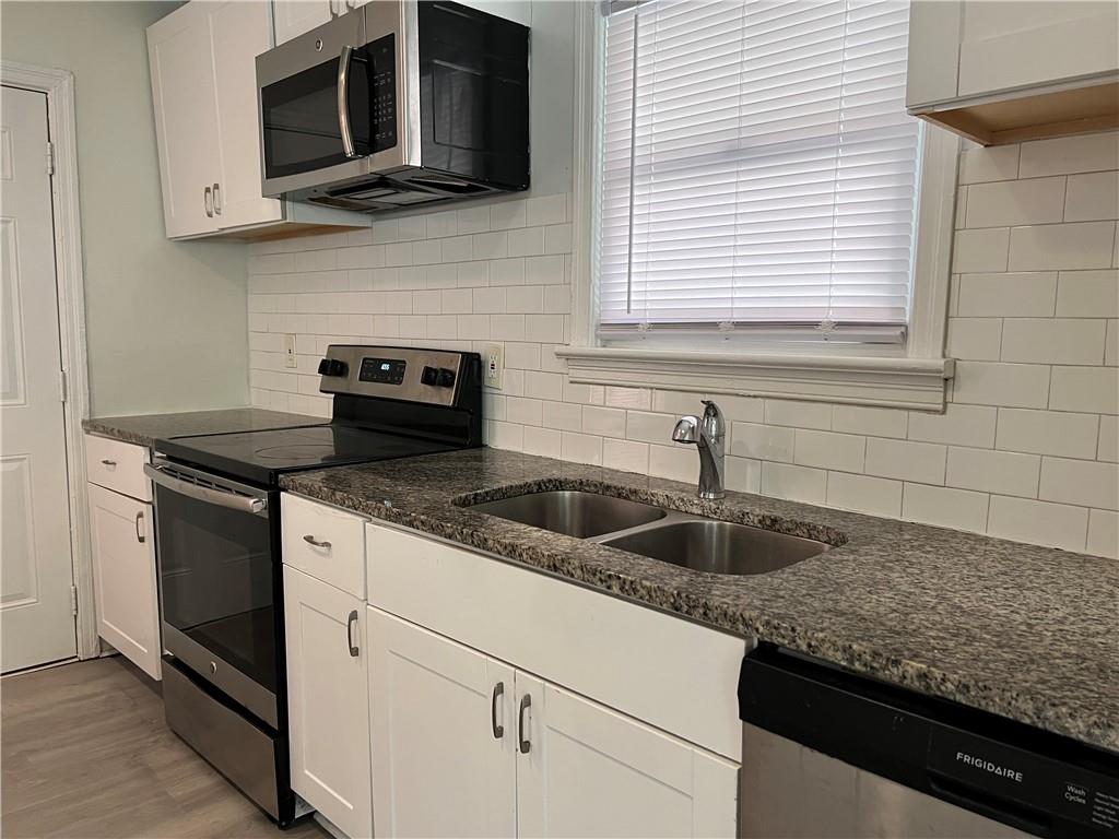 2153 Burroughs Avenue Se Property Photo 2