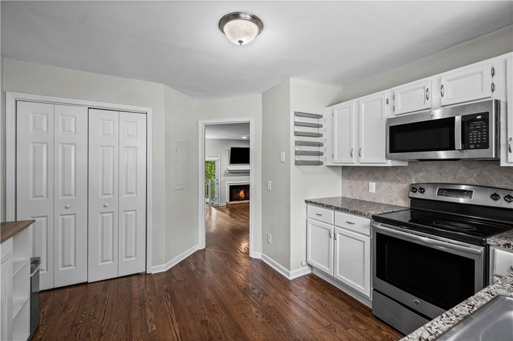 1113 Cannongate Crossing Sw Property Photo 13