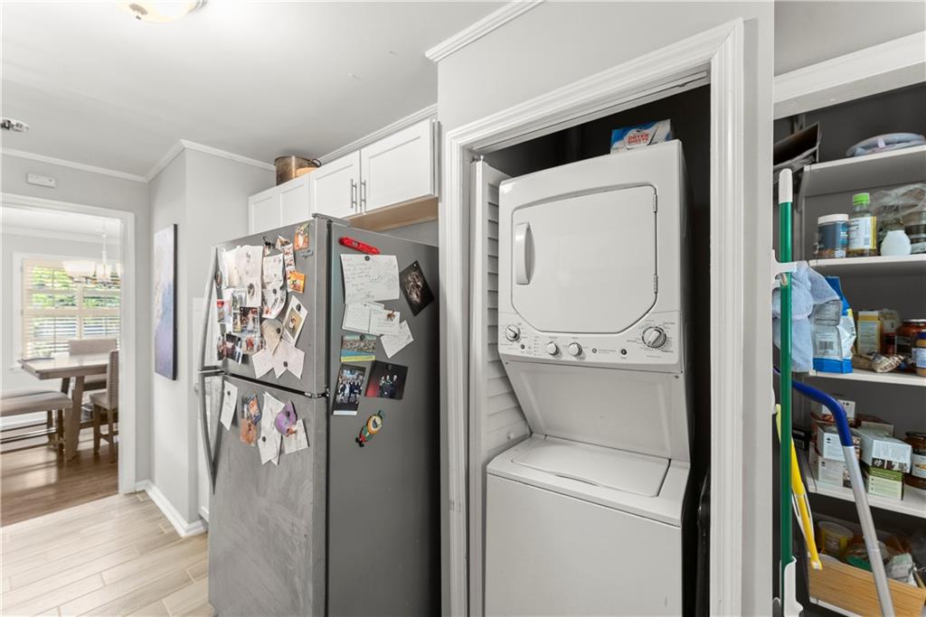 2476 Ridgefield Terrace Property Photo 12