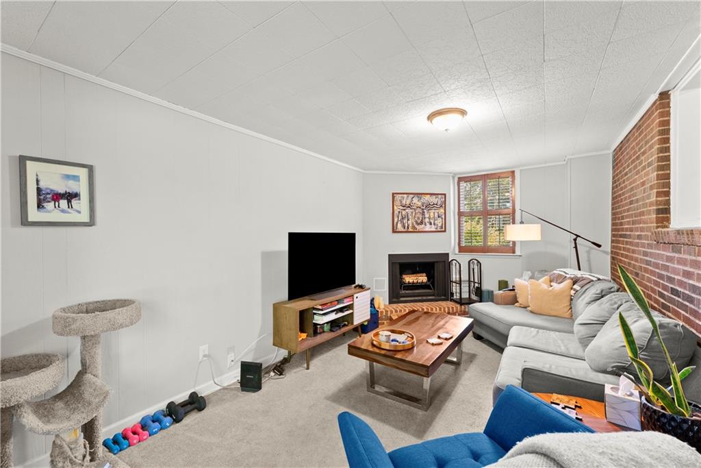 2476 Ridgefield Terrace Property Photo 15