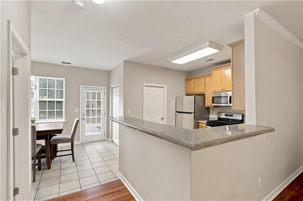 4721 Liberty Square Drive Property Photo 8