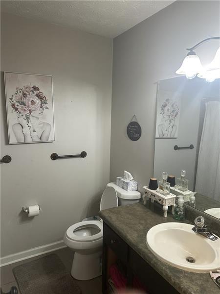10 Dial Road Property Photo 6