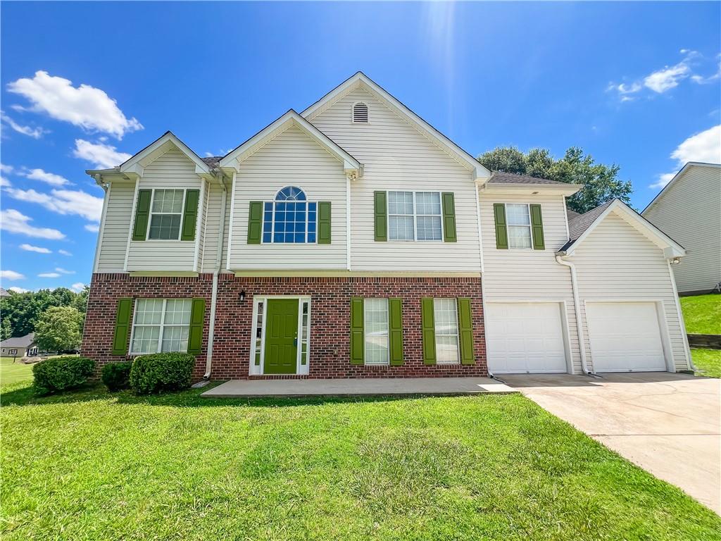 140 Dearing Woods Way Property Photo 1
