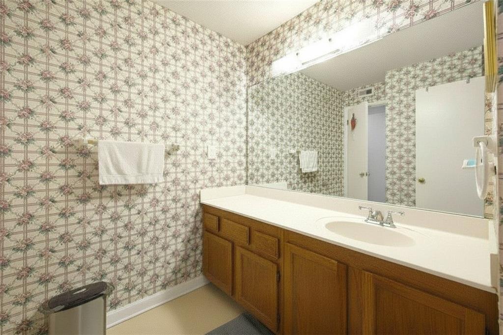 6483 Northridge Way Property Photo 13