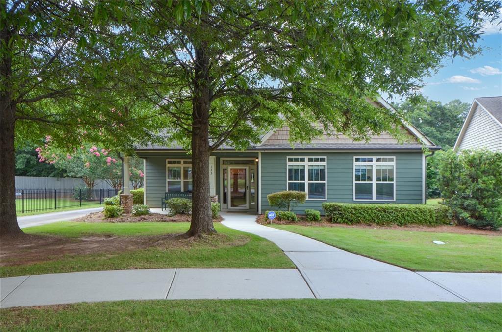 133 Dean Circle
