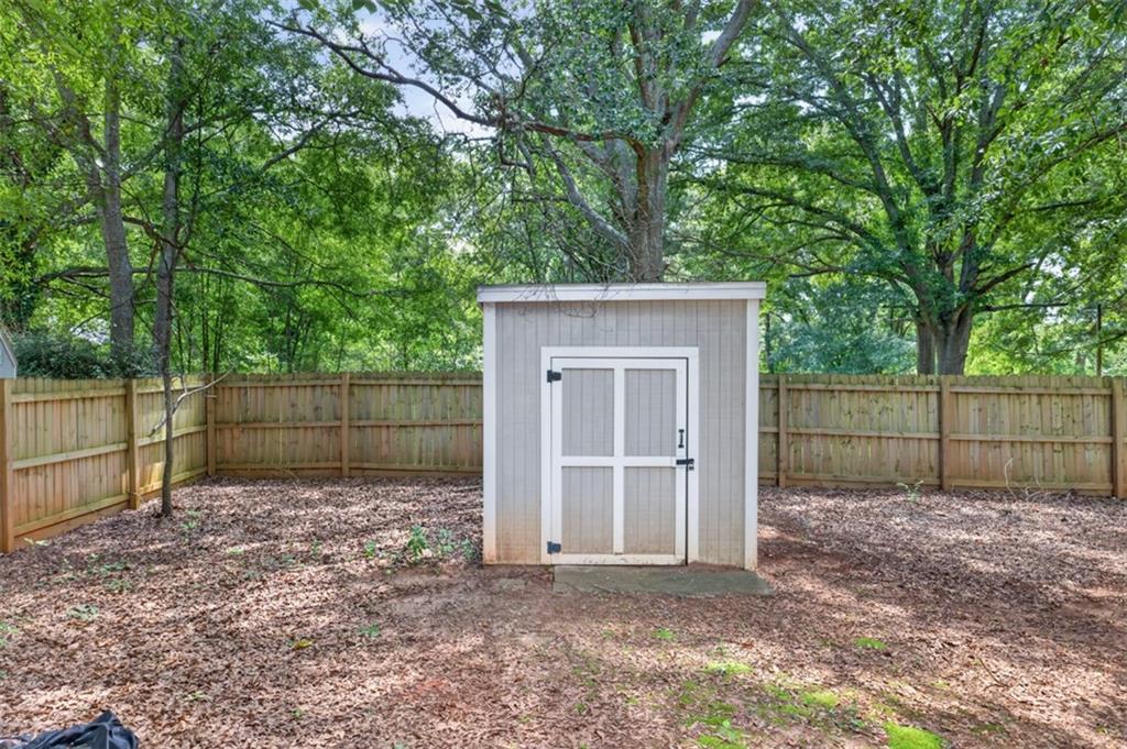 421 Maple Lane Property Photo 27