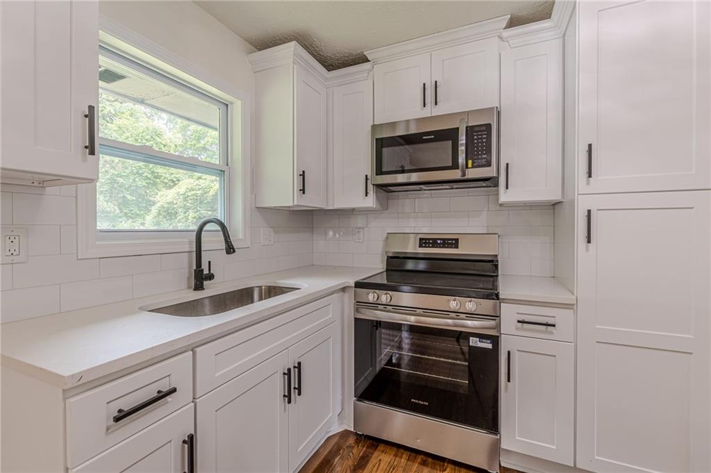 8285 Hemlock Drive Property Photo 17