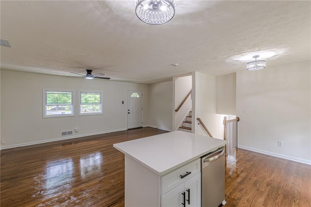 8285 Hemlock Drive Property Photo 18