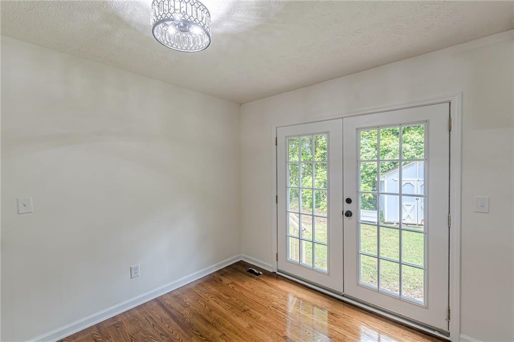 8285 Hemlock Drive Property Photo 20
