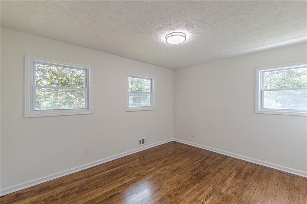 8285 Hemlock Drive Property Photo 36