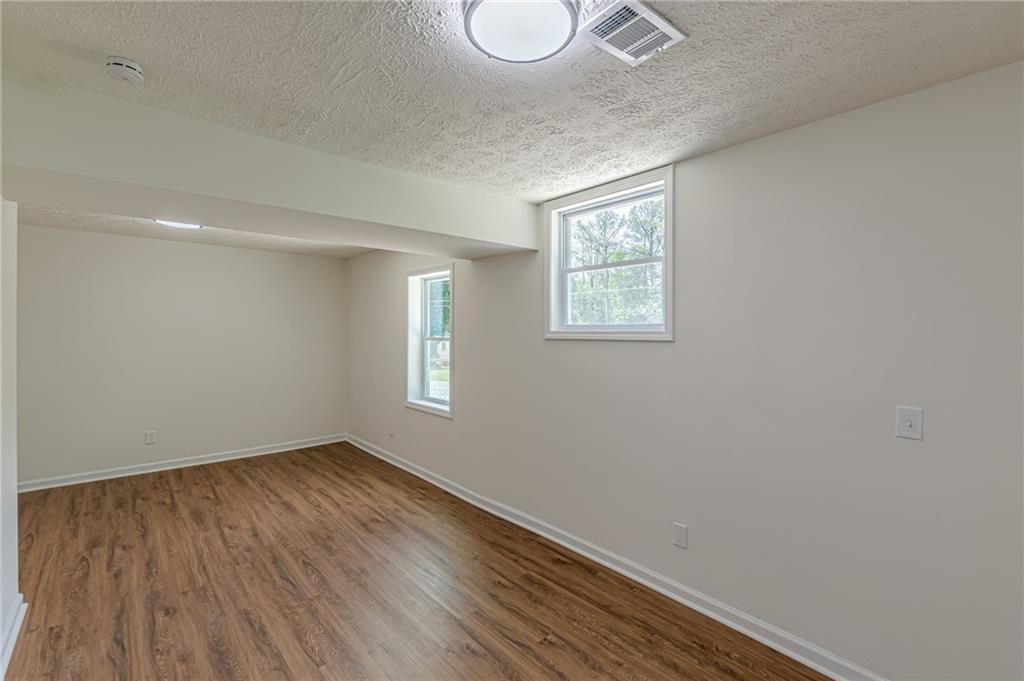 8285 Hemlock Drive Property Photo 47