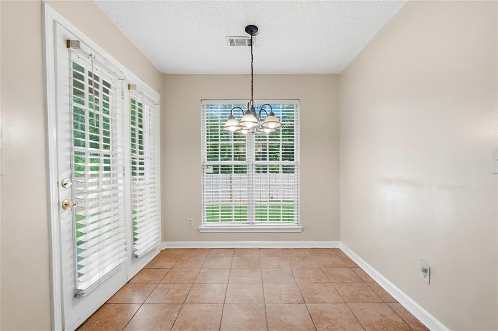 1016 Meadow Glen Circle Property Photo 14