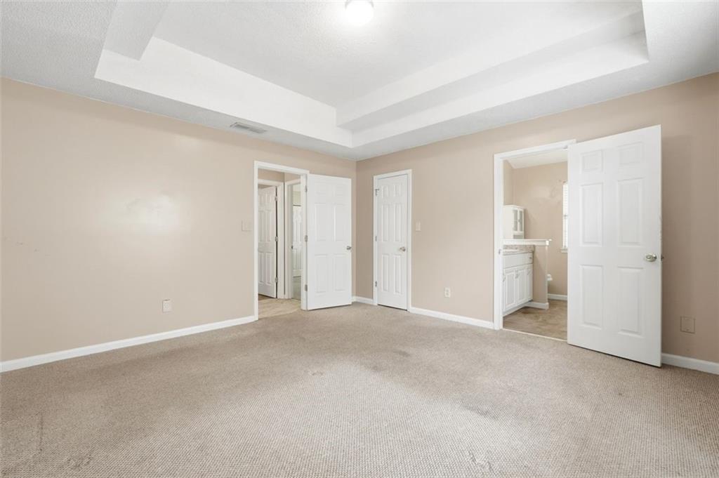 1016 Meadow Glen Circle Property Photo 23