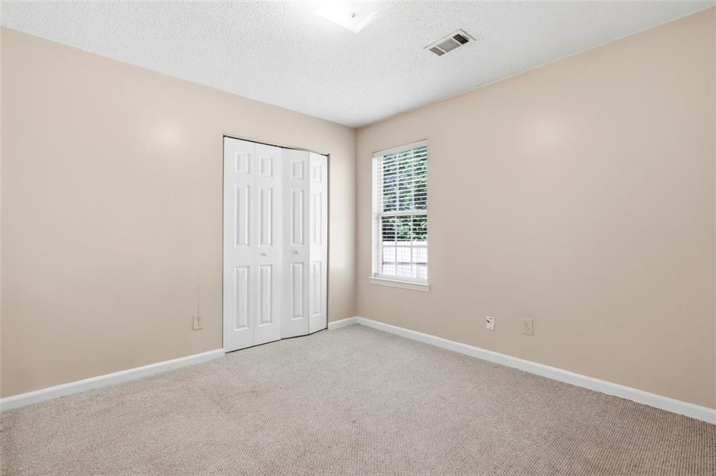 1016 Meadow Glen Circle Property Photo 25