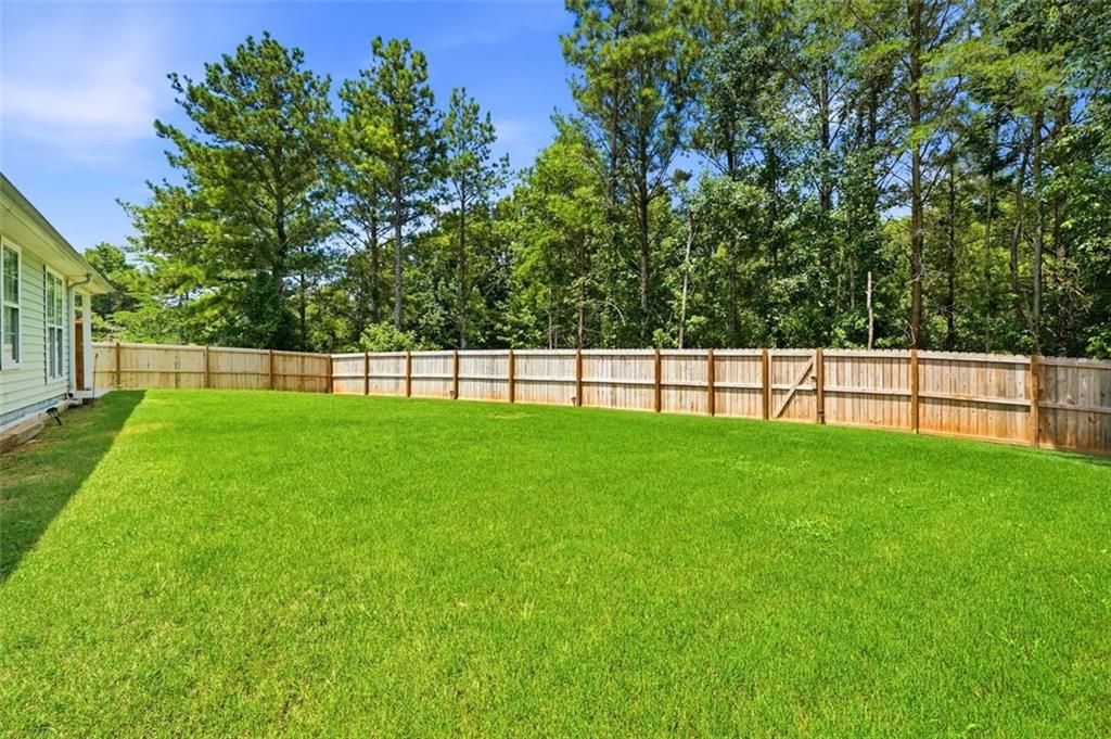 1016 Meadow Glen Circle Property Photo 30