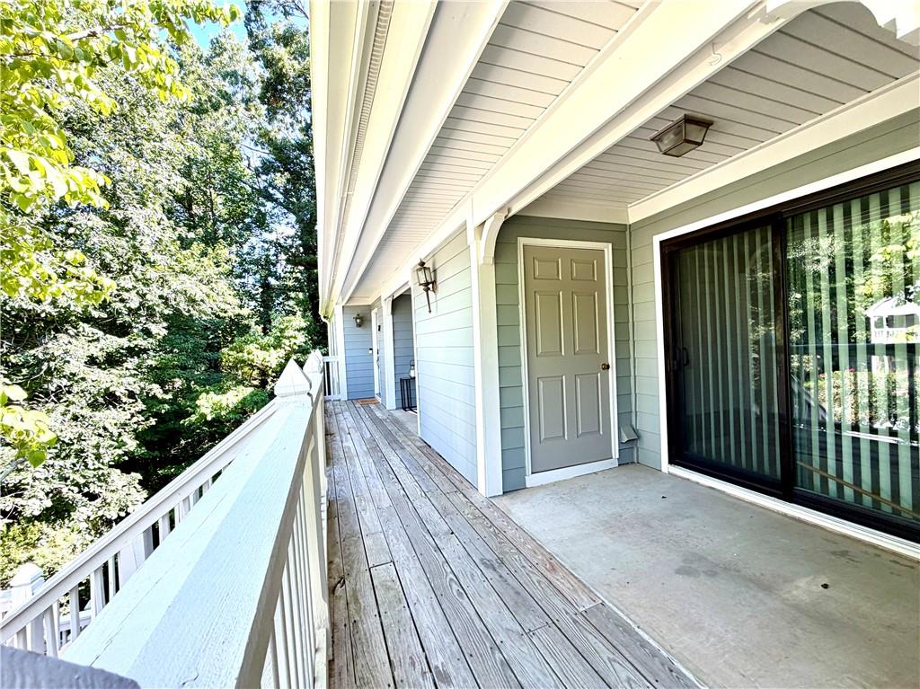 211 Abingdon Way Property Photo 30