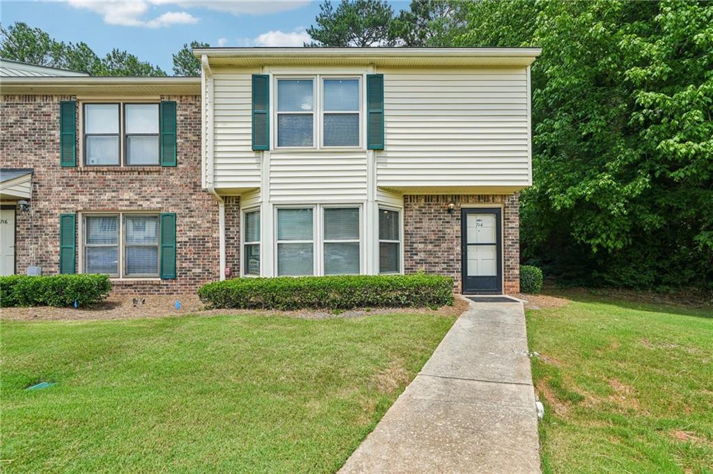 714 Longleaf Drive Property Photo 1